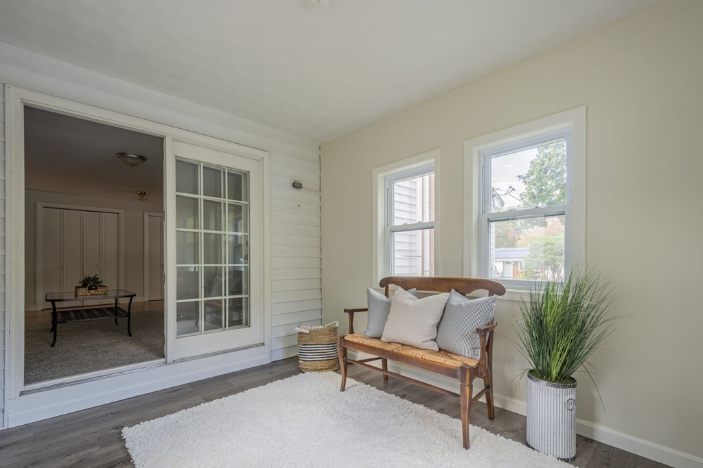 41 Notre Dame Road Bedford, MA 01730 - Photo 2 of 42 Gallery Image 2