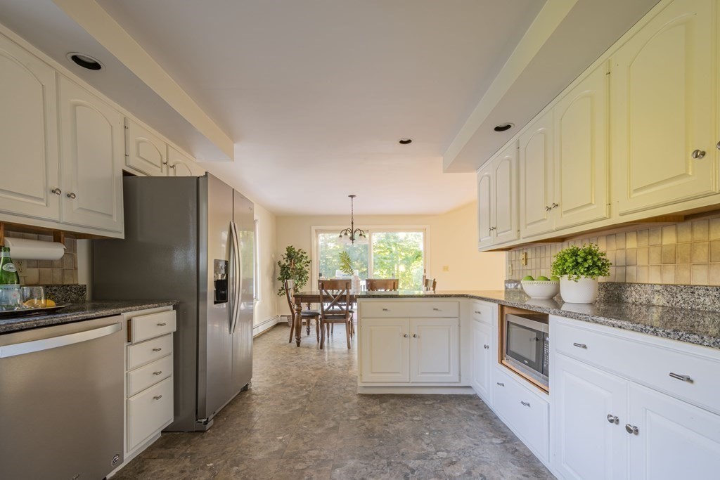41 Notre Dame Road Bedford, MA 01730 - Photo 26 of 42 Gallery Image 26