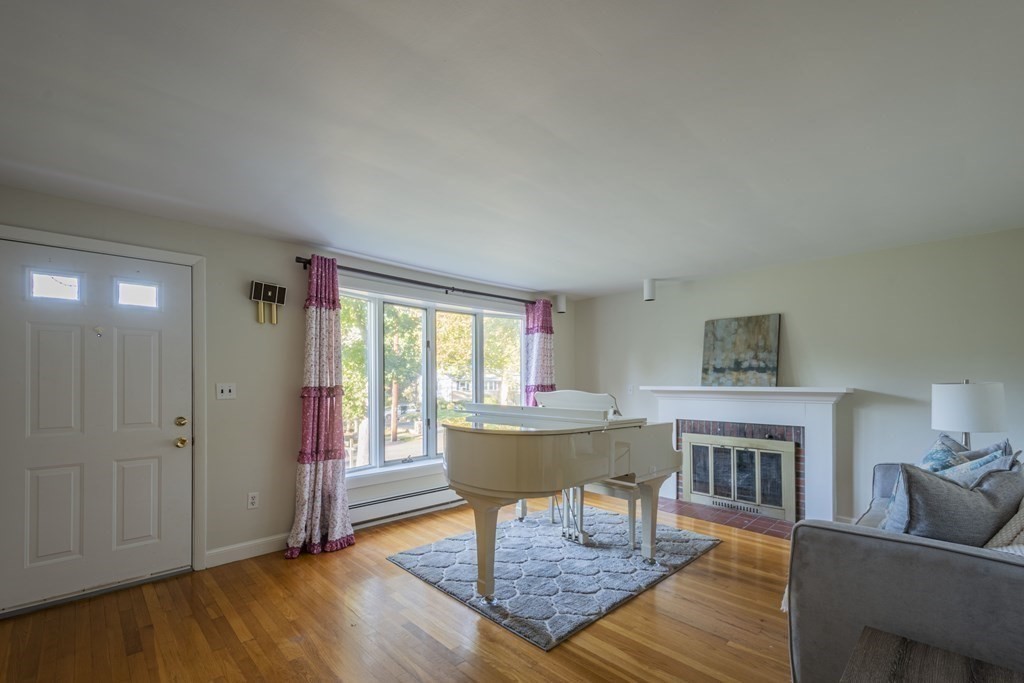 41 Notre Dame Road Bedford, MA 01730 - Photo 6 of 42 Gallery Image 6