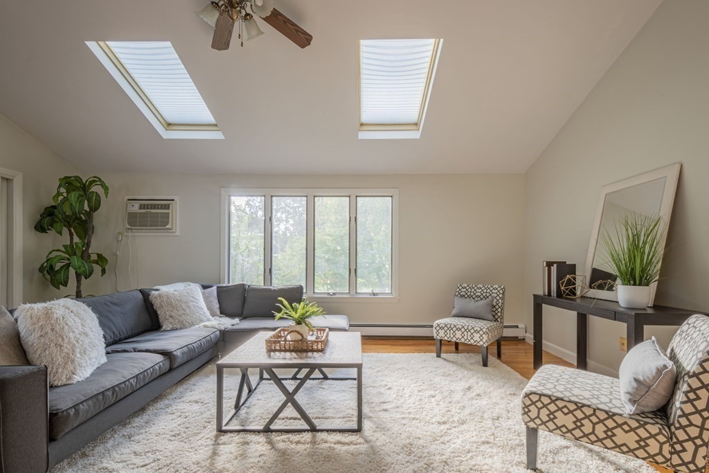 41 Notre Dame Road Bedford, MA 01730 - Photo 10 of 42 Gallery Image 10