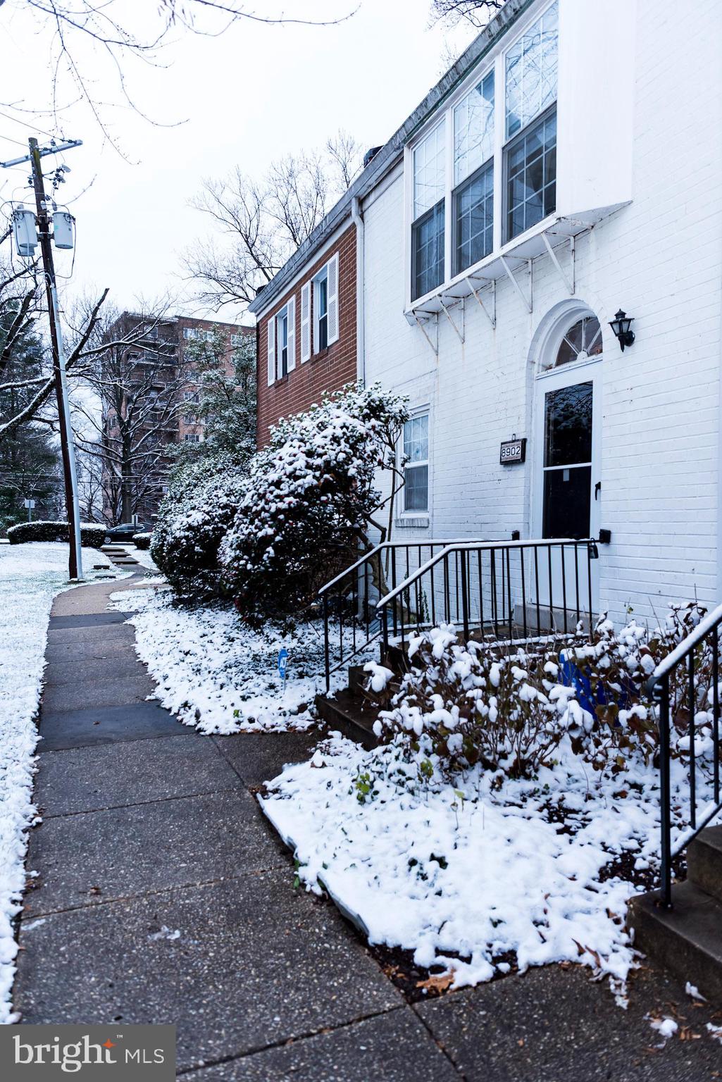 8902 16th Street, Unit 8902 Silver Spring, MD 20910 - Photo 3 of 32