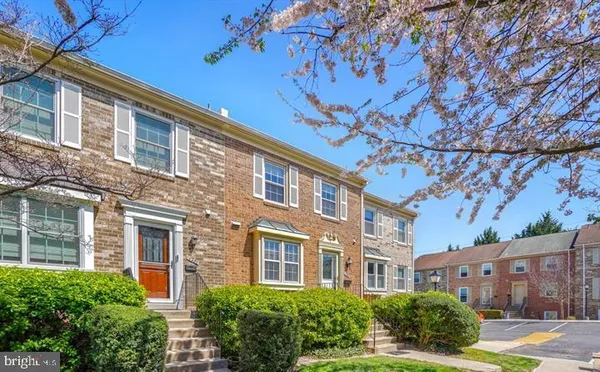 $3,495 | 10284 Arizona Circle, Unit 65, Bethesda, MD 20817