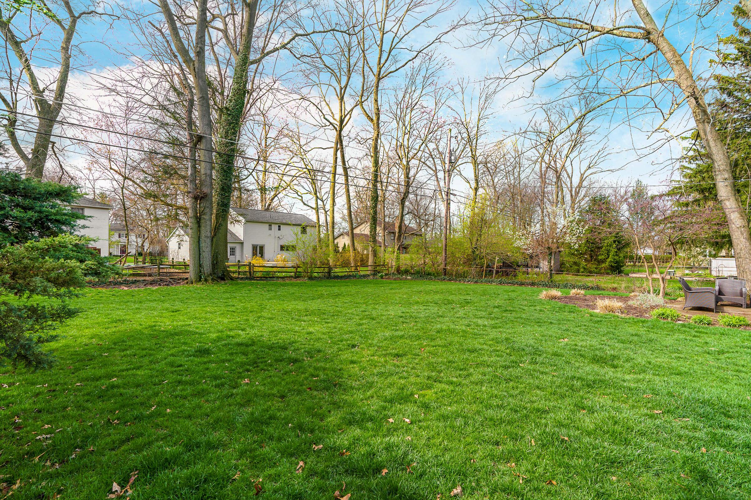 1437 Reymond Road Columbus, OH 43220 - Photo 33 of 37 Backyard