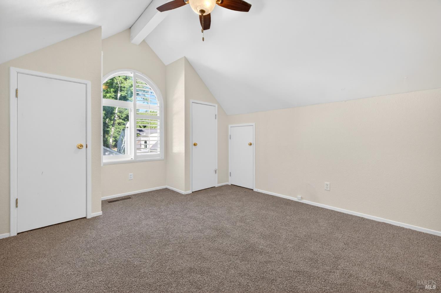 2757 Lakeview Drive Santa Rosa, CA 95405 - Photo 33 of 54 an empty room with windows and closet