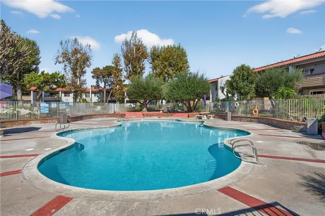 $490,000 | 2511 West Sunflower Avenue, Unit K4, Santa Ana, CA 92704