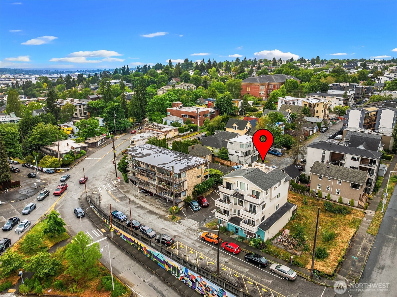 816 North 38th Street Seattle, WA 98103 - Photo 4 of 12