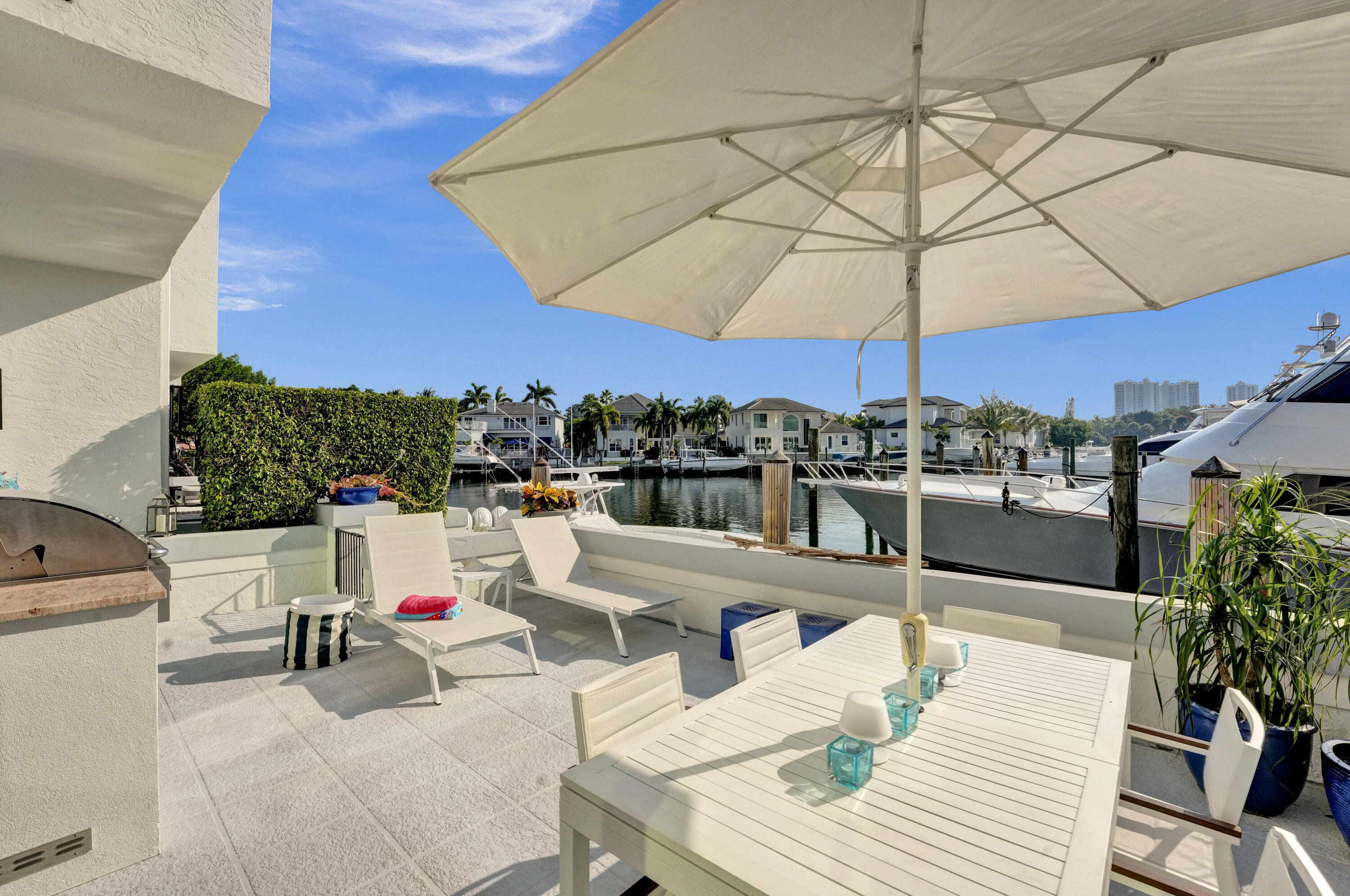 2229 Monet Road North Palm Beach, FL 33410 - Photo 32 of 113 Outdoor Kitchen Patio