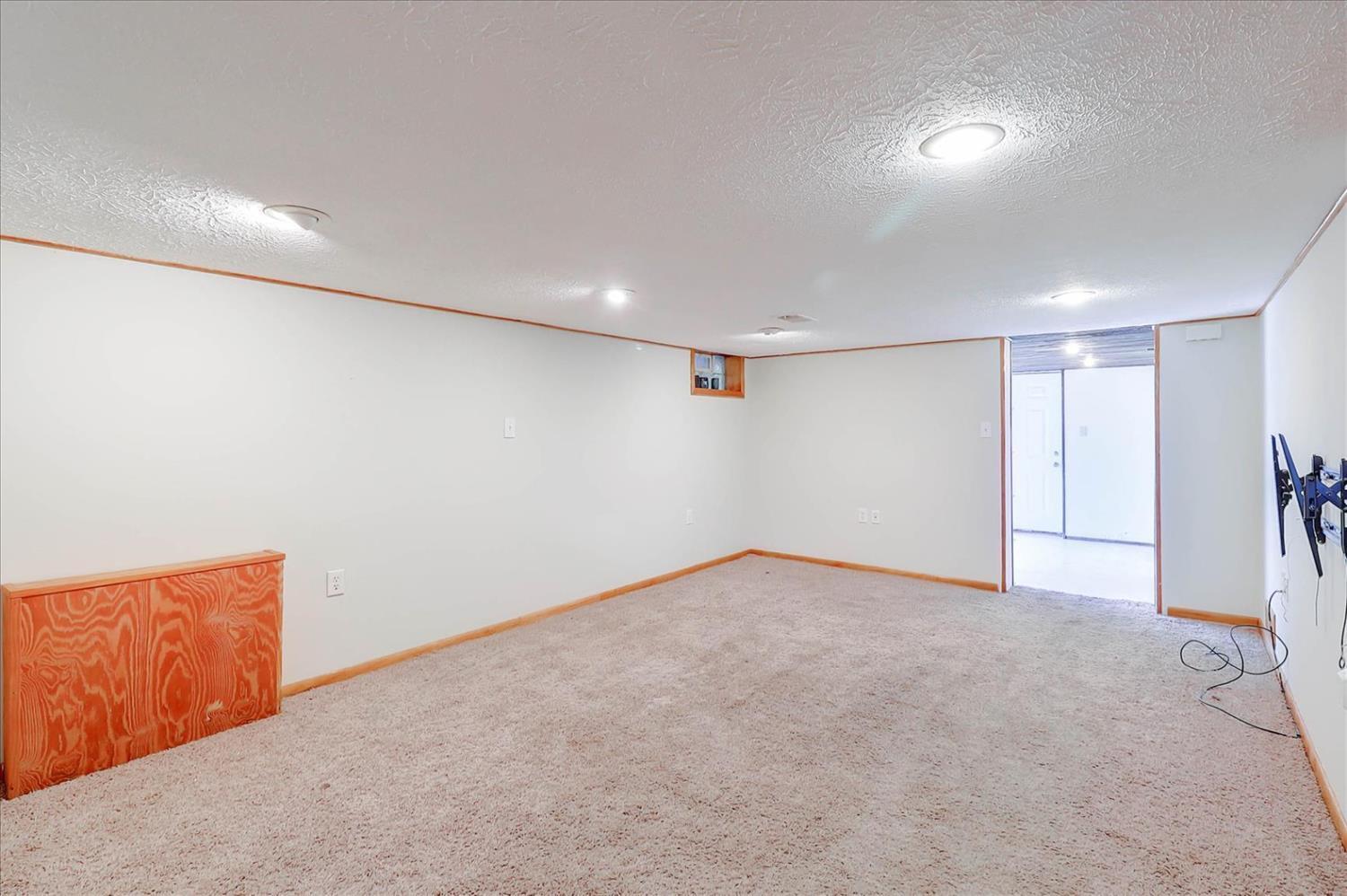 6400 Taylor Road Cincinnati, OH 45248 - Photo 15 of 26