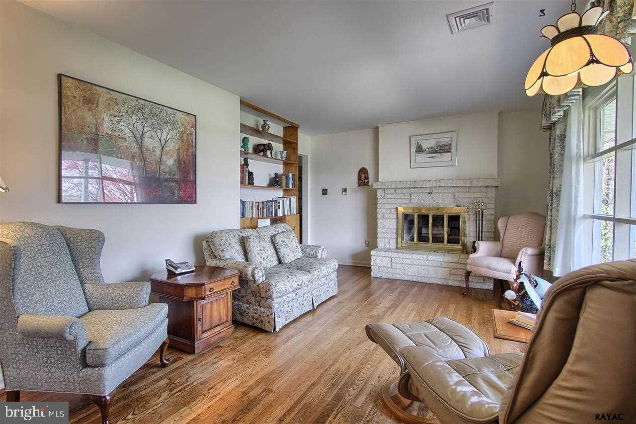 3920 Brownton Road Felton, PA 17322 - Photo 4 of 28