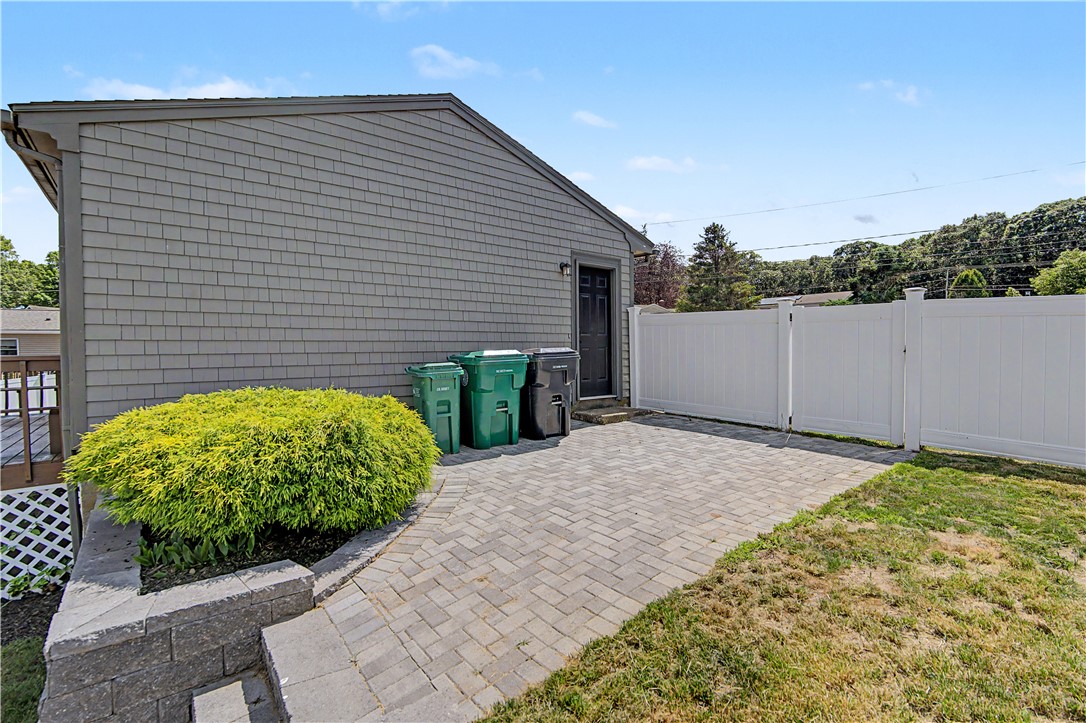 162 Larchmont Road Warwick, RI 02886 - Photo 36 of 36