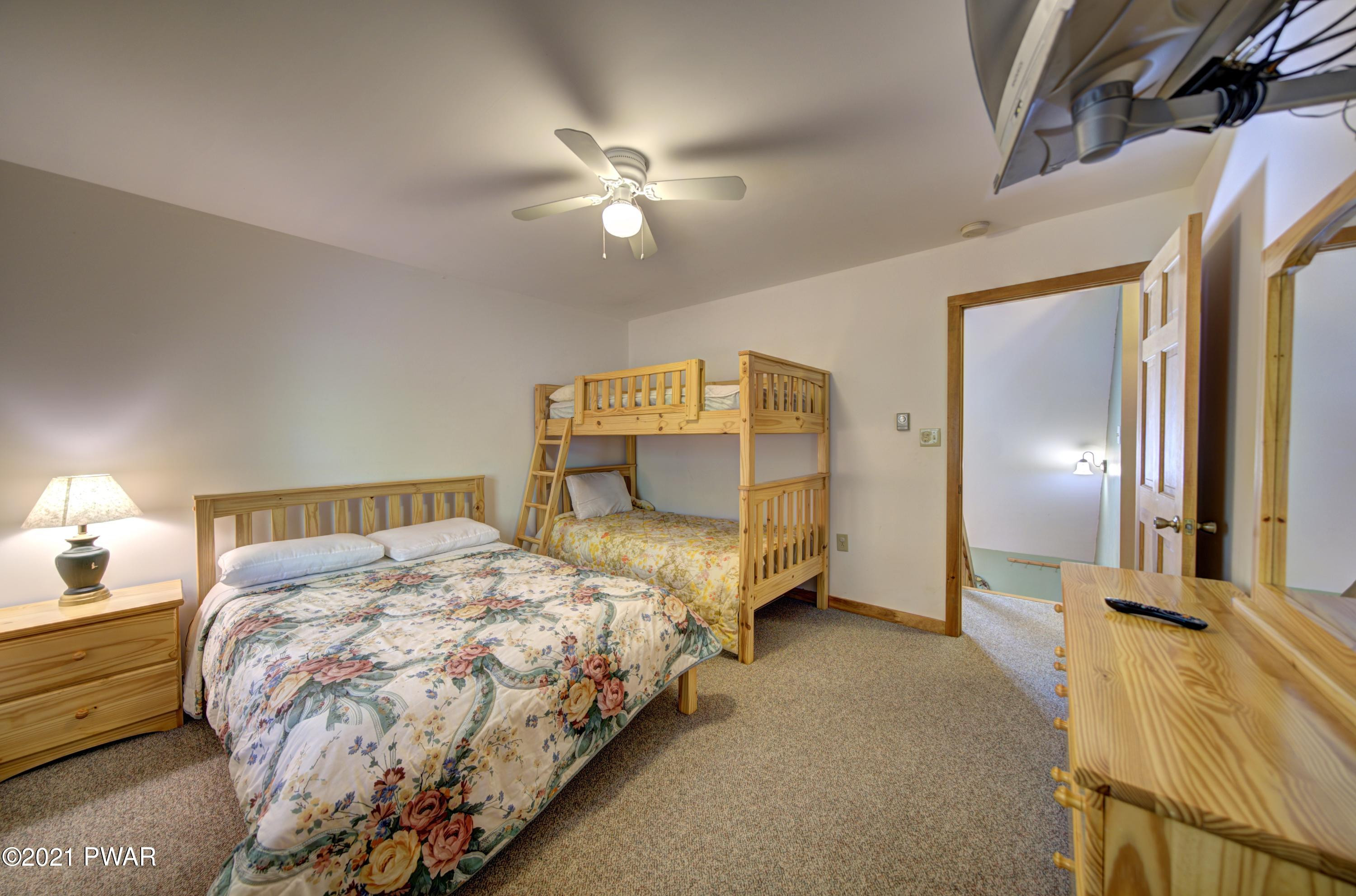 192 Pebble Rock Road Lackawaxen, PA 18435 - Photo 23 of 37