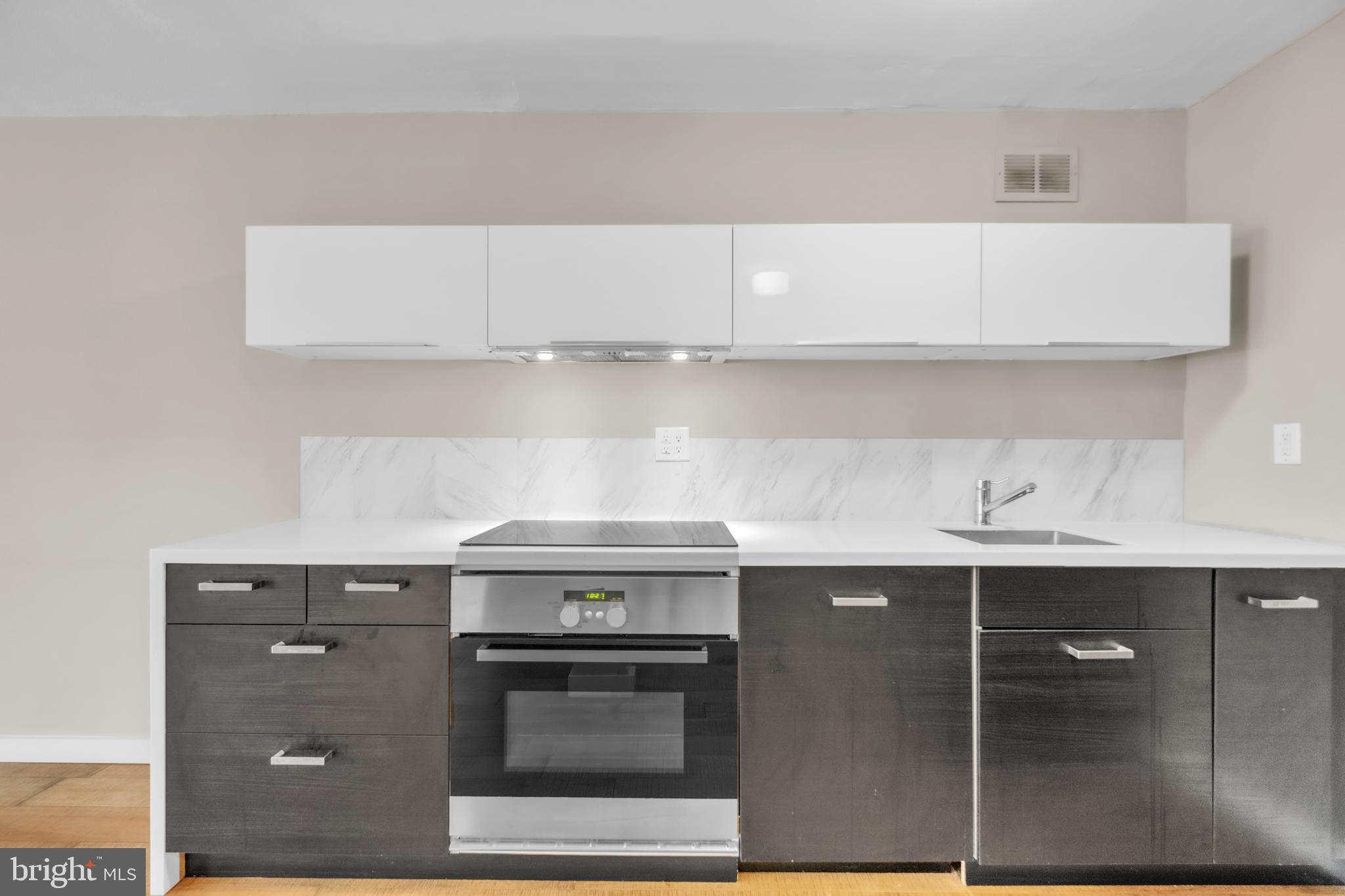 224-30 West Rittenhouse Square, Unit 1618 Philadelphia, PA 19103 - Photo 1 of 35