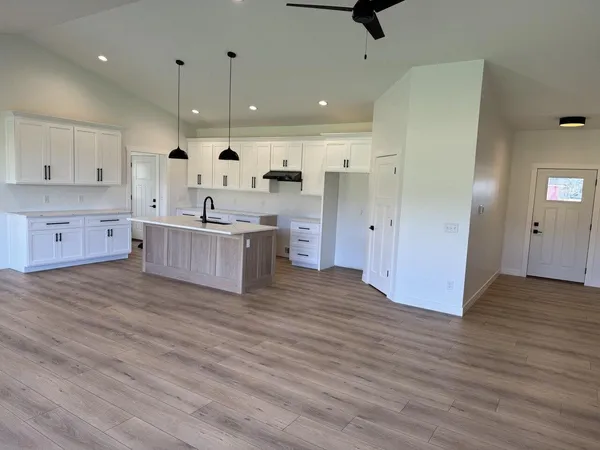 $489,900 | 1341 Annapolis Drive, Holmen, WI 54636