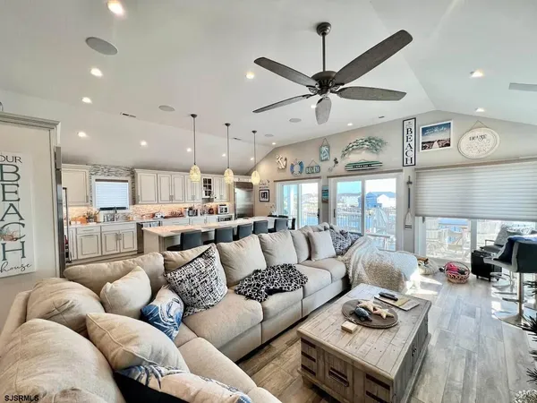 $3,999,900 | 406 West Shore Drive, Brigantine, NJ 08203