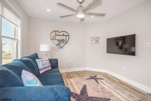 $3,999,900 | 406 West Shore Drive, Brigantine, NJ 08203