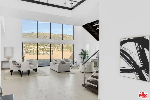 $3,588,000 | 20115 Galway Lane, Porter Ranch, CA 91326