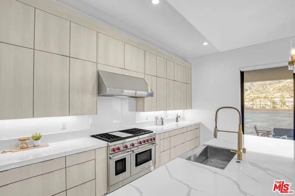 $3,588,000 | 20115 Galway Lane, Porter Ranch, CA 91326