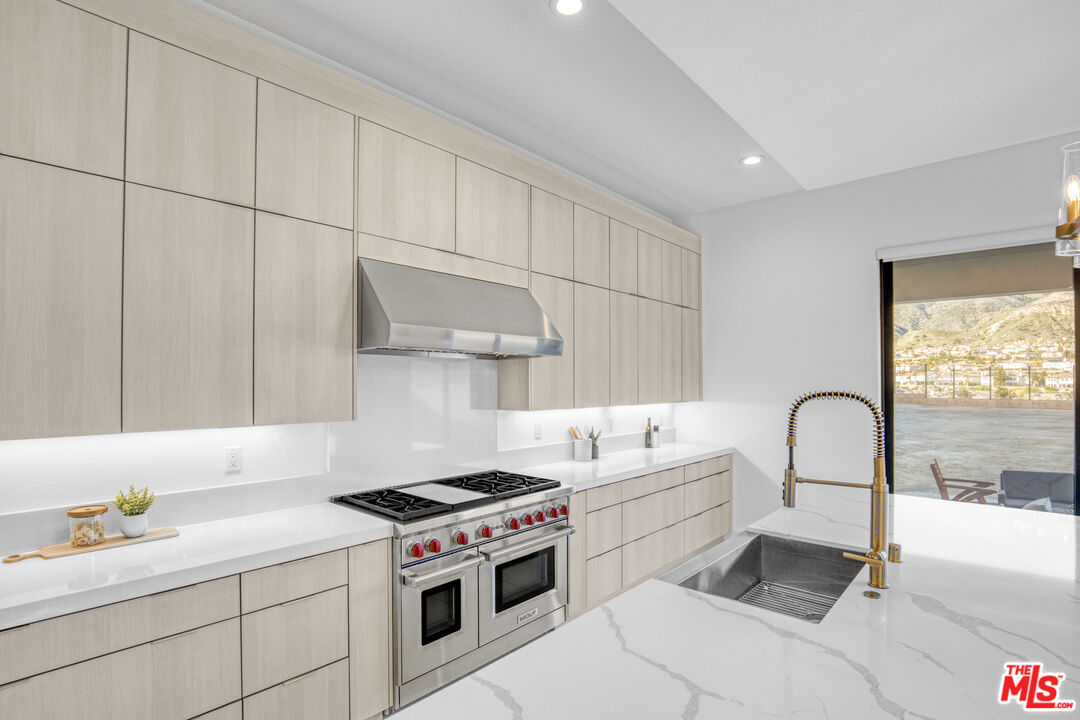 20115 Galway Lane Porter Ranch, CA 91326 - Photo 15 of 72