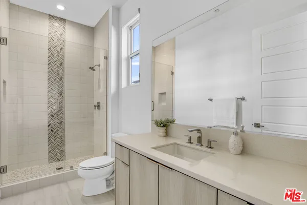 $3,588,000 | 20115 Galway Lane, Porter Ranch, CA 91326