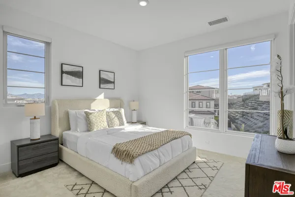 $3,588,000 | 20115 Galway Lane, Porter Ranch, CA 91326