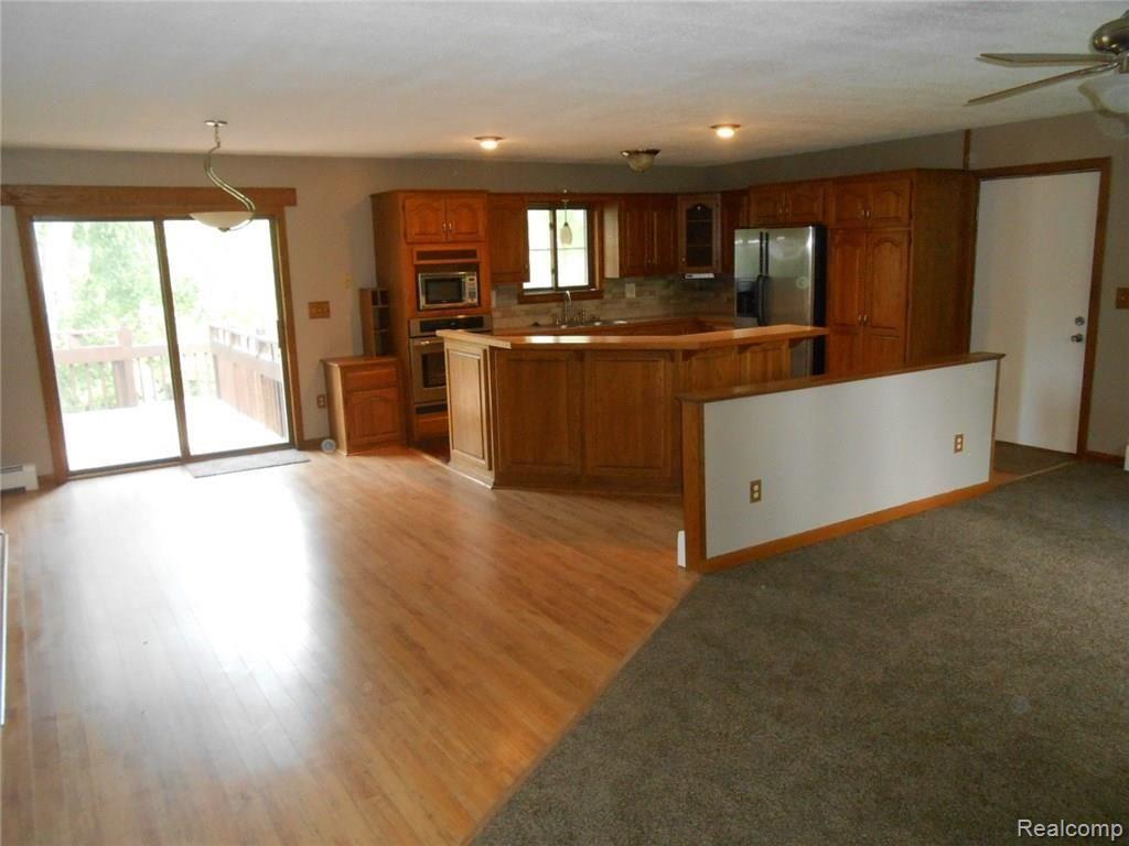 4067 Pinckney Road Howell, MI 48843 - Photo 3 of 26 dscn3560.jpg