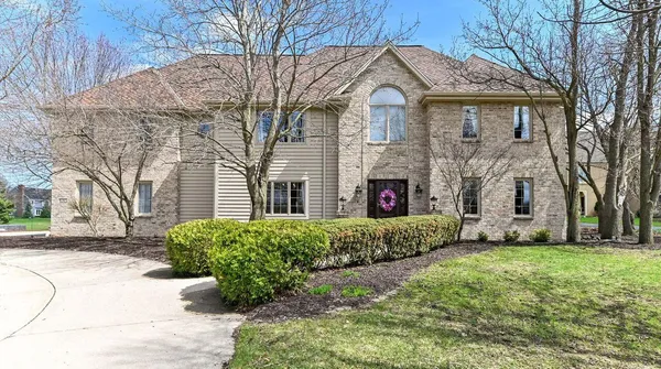 $1,295,000 | 2820 Norman Drive, Brookfield, WI 53045