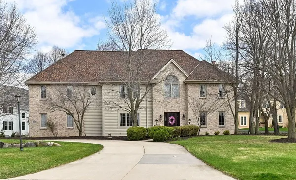 $1,275,000 | 2820 Norman Drive, Brookfield, WI 53045