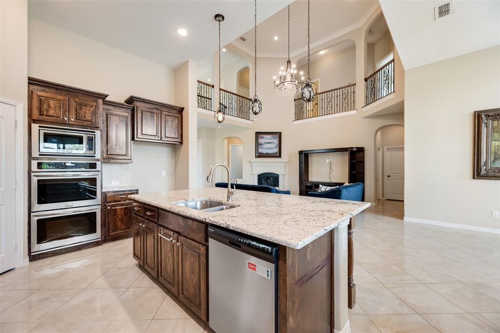 4396 Live Springs Road Frisco, TX 75036 - Photo 11 of 40 Gallery Image 11