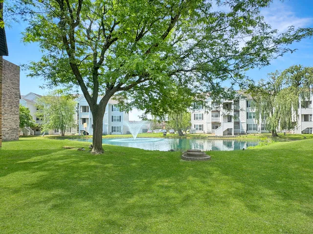 $215,000 | 161 North Waters Edge Drive, Unit 202, Glendale Heights, IL 60139