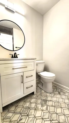 $220,000 | 161 North Waters Edge Drive, Unit 202, Glendale Heights, IL 60139