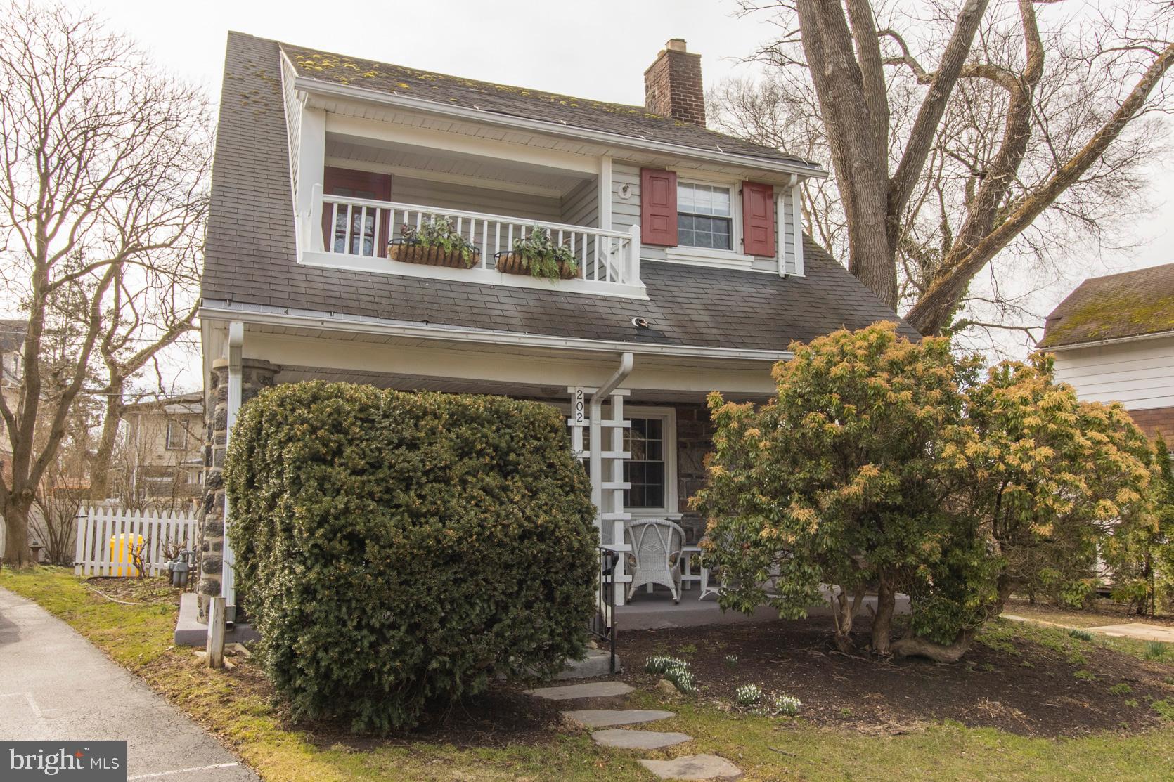 202 Stepney Place Narberth, PA 19072 - Photo 2 of 40 Exterior Front