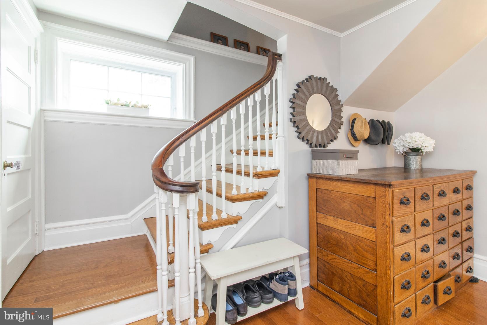 202 Stepney Place Narberth, PA 19072 - Photo 10 of 40 Living Room