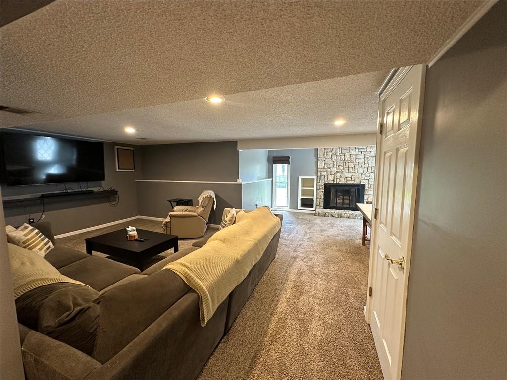 1616 Northeast Ridgeview Drive Lee's Summit, MO 64086 - Photo 19 of 28