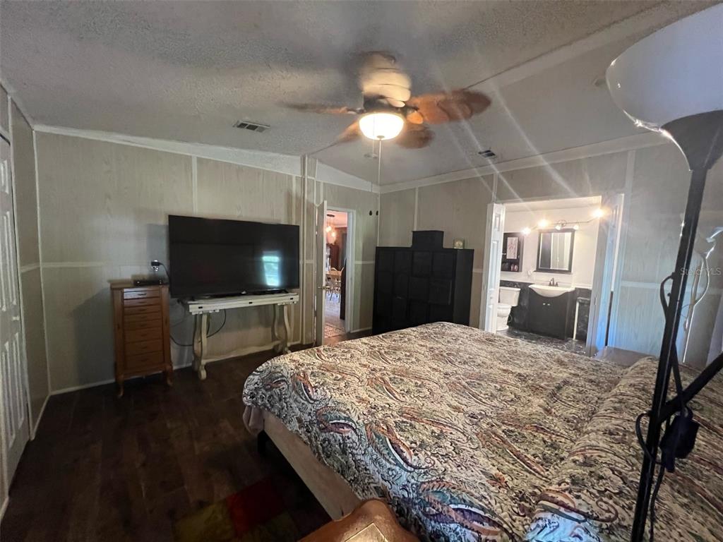 11708 Bullfrog Creek Road Gibsonton, FL 33534 - Photo 27 of 61 Gallery Image 27