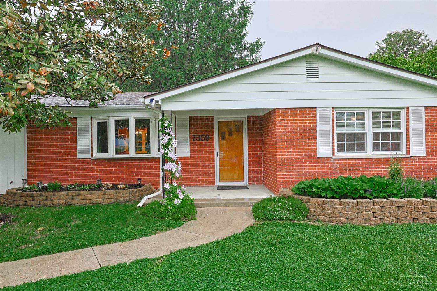7359 Stephen Street Maineville, OH 45039 - Photo 4 of 34