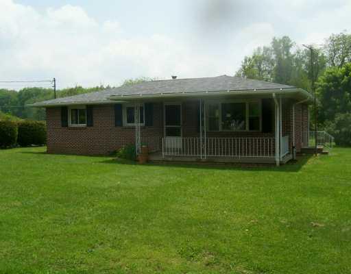 242 Hannahstown Road Cabot, PA 16023 - Photo 1 of 8 Exterior Front.