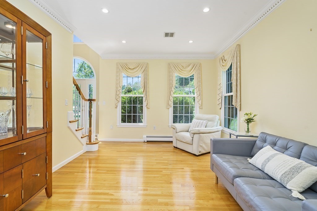 52 Barnstable Road Norfolk, MA 02056 - Photo 11 of 42 Gallery Image 11