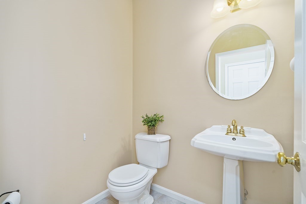52 Barnstable Road Norfolk, MA 02056 - Photo 14 of 42 Gallery Image 14