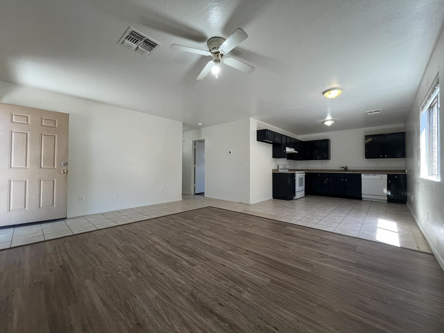 10014 North 7th Avenue, Unit 1 Phoenix, AZ 85021 - Photo 5 of 14 Photo #5