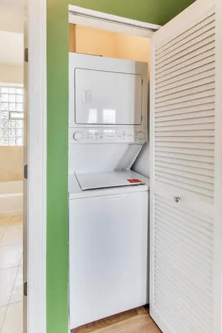 $229,000 | 4333 North Troy Street, Unit 3E, Chicago, IL 60618