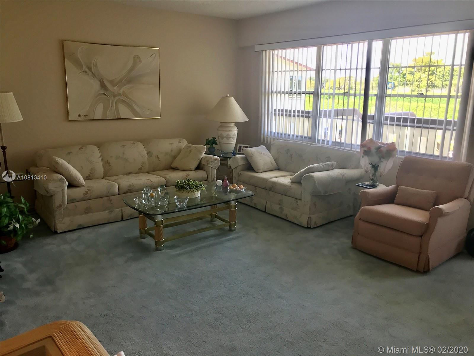198 Suffolk F, Unit 198 Boca Raton, FL 33434 - Photo 3 of 14 Gallery Image 3