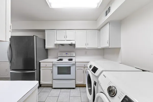 $1,850 | 361 North Post Oak Lane, Unit 231, Houston, TX 77024