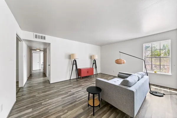 $1,850 | 361 North Post Oak Lane, Unit 231, Houston, TX 77024