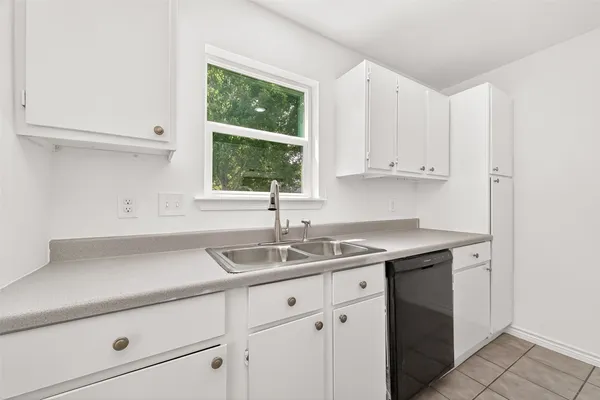 $2,100 | 14115 Cheval Drive, Cypress, TX 77429