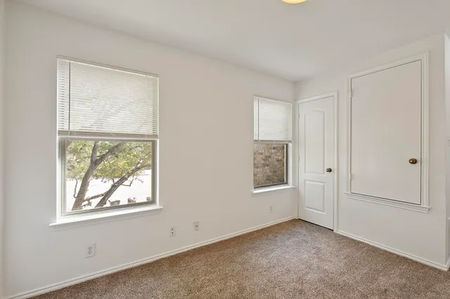 $1,850 | 200 Lexington, Kyle, TX 78640