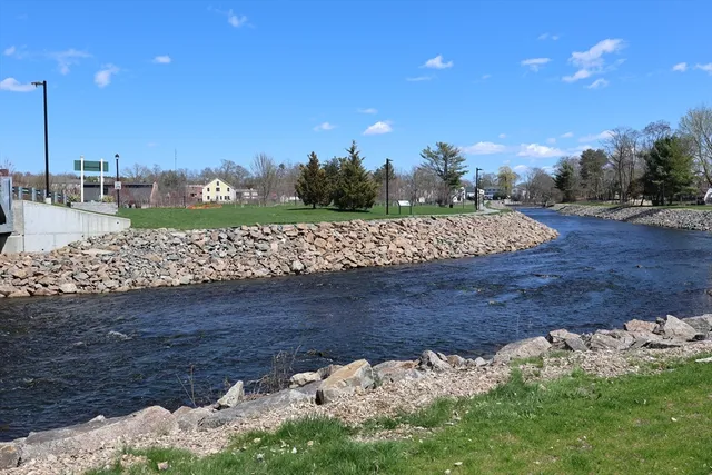 $2,900 | 150 Neponset Street, Unit 150, Canton, MA 02021