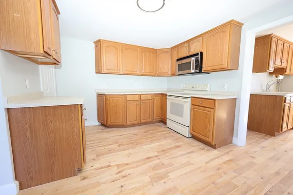 $2,900 | 150 Neponset Street, Unit 150, Canton, MA 02021