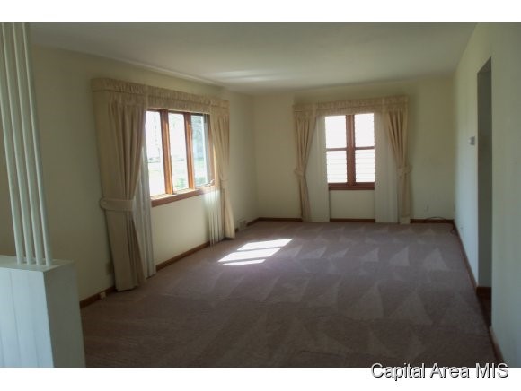 2040 North 6th Street Springfield, IL 62702 - Photo 3 of 9