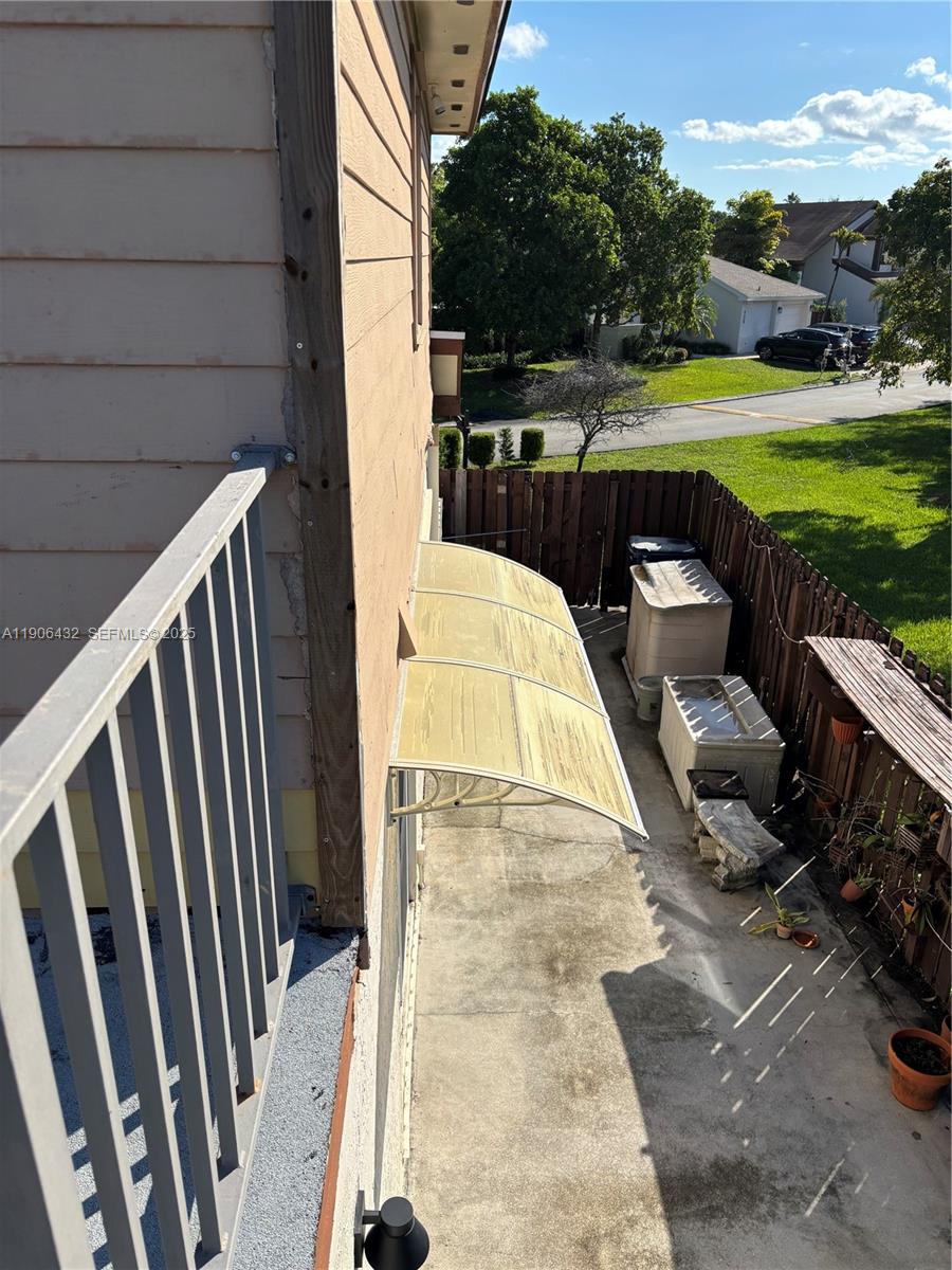 4314 Southwest 148th Court Miami, FL 33185 - Photo 29 of 32 a view of outdoor space and yard