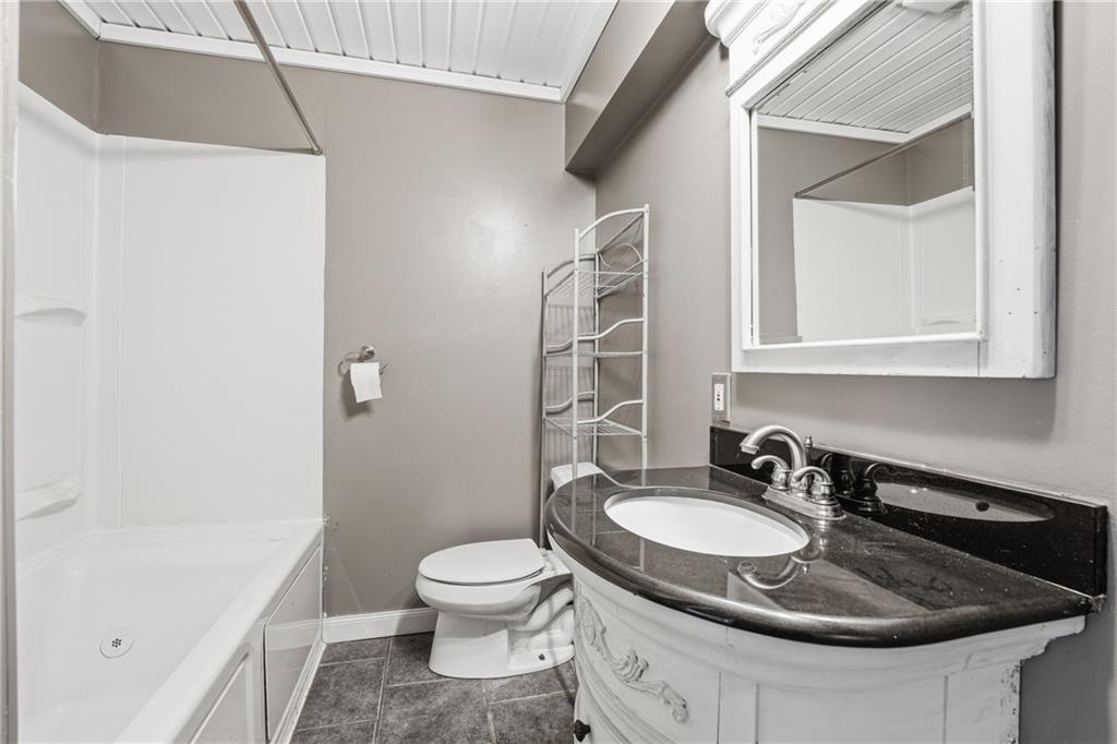 224 West Market Street Mercer, PA 16137 - Photo 13 of 28